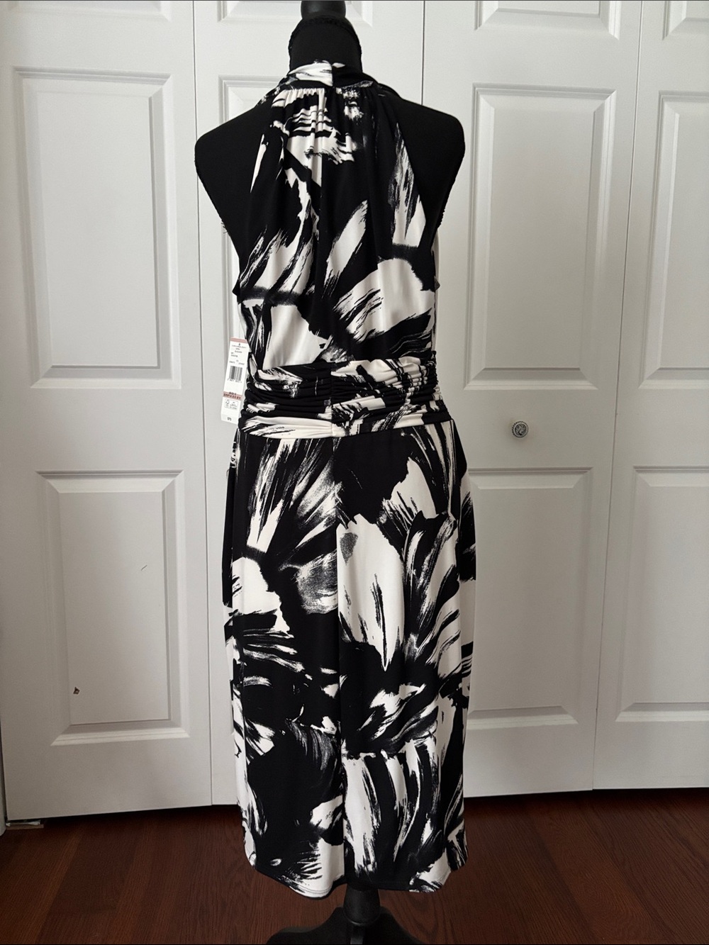 Black Label Black and White Halter Midi Dress - Picture 5 of 10